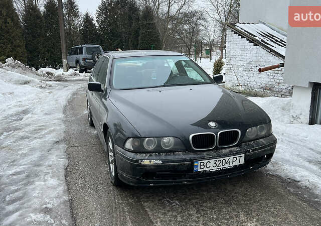 Черный БМВ 5 Серия, объемом двигателя 3 л и пробегом 361 тыс. км за 5500 $, фото 1 на Automoto.ua
