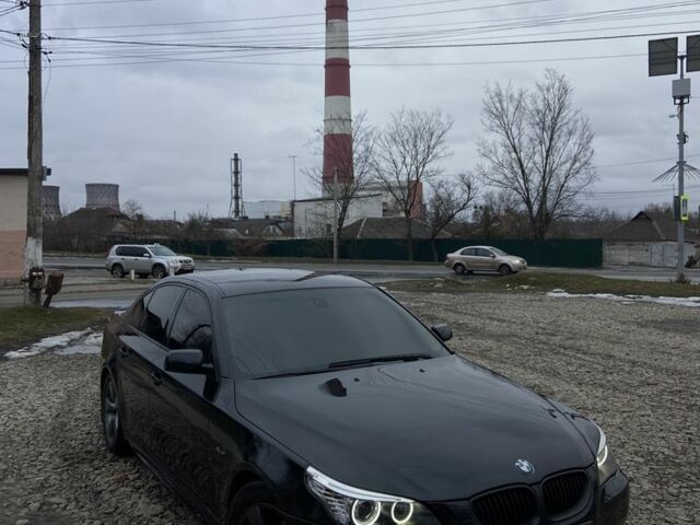 Черный БМВ 5 Серия, объемом двигателя 3 л и пробегом 350 тыс. км за 8200 $, фото 1 на Automoto.ua