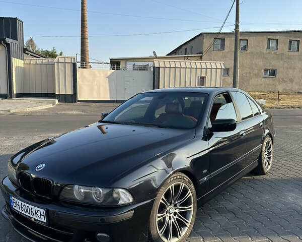 Чорний БМВ 5 Серія, об'ємом двигуна 3 л та пробігом 455 тис. км за 5200 $, фото 1 на Automoto.ua