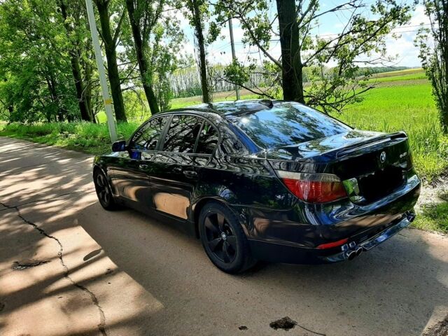 Черный БМВ 5 Серия, объемом двигателя 0.05 л и пробегом 320 тыс. км за 9100 $, фото 1 на Automoto.ua
