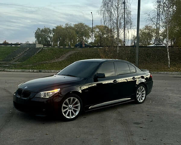Черный БМВ 5 Серия, объемом двигателя 2.98 л и пробегом 331 тыс. км за 10500 $, фото 1 на Automoto.ua