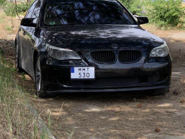 Черный БМВ 5 Серия, объемом двигателя 3 л и пробегом 360 тыс. км за 3300 $, фото 1 на Automoto.ua