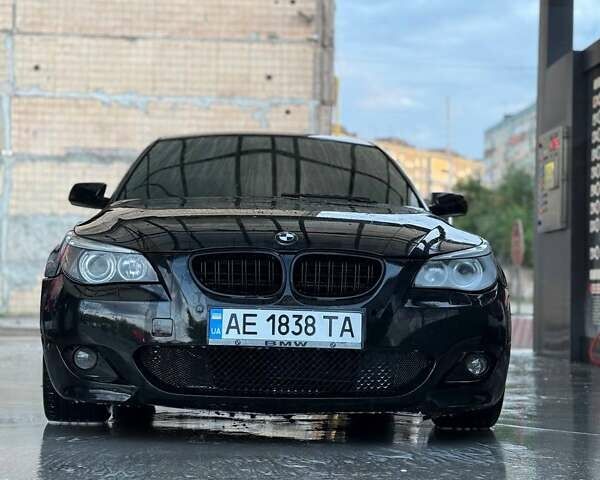 Чорний БМВ 5 Серія, об'ємом двигуна 3 л та пробігом 250 тис. км за 7500 $, фото 1 на Automoto.ua