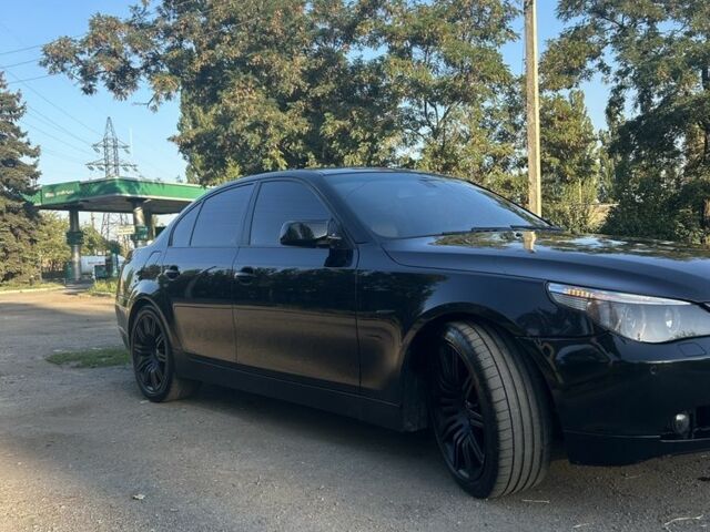 Чорний БМВ 5 Серія, об'ємом двигуна 2.5 л та пробігом 400 тис. км за 8600 $, фото 1 на Automoto.ua
