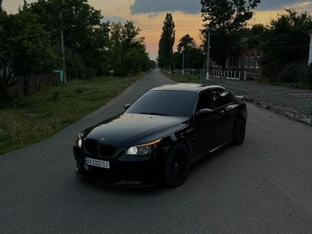 Чорний БМВ 5 Серія, об'ємом двигуна 4.8 л та пробігом 347 тис. км за 10500 $, фото 1 на Automoto.ua