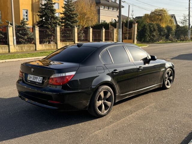Черный БМВ 5 Серия, объемом двигателя 3 л и пробегом 200 тыс. км за 12500 $, фото 1 на Automoto.ua