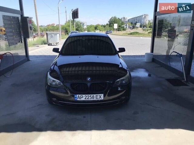 Черный БМВ 5 Серия, объемом двигателя 2.5 л и пробегом 256 тыс. км за 10000 $, фото 1 на Automoto.ua