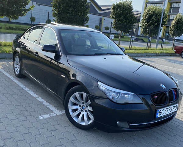 Чорний БМВ 5 Серія, об'ємом двигуна 3 л та пробігом 255 тис. км за 11100 $, фото 1 на Automoto.ua