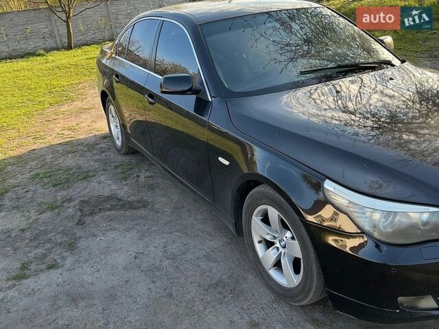 Черный БМВ 5 Серия, объемом двигателя 2 л и пробегом 300 тыс. км за 8600 $, фото 1 на Automoto.ua