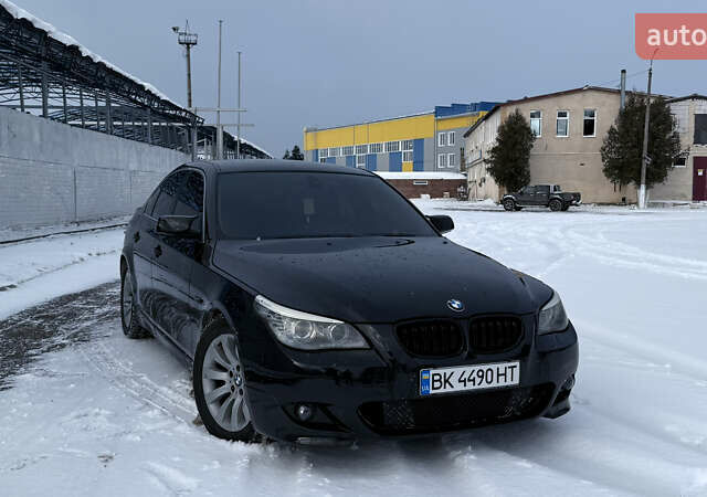 Чорний БМВ 5 Серія, об'ємом двигуна 2 л та пробігом 366 тис. км за 8800 $, фото 1 на Automoto.ua