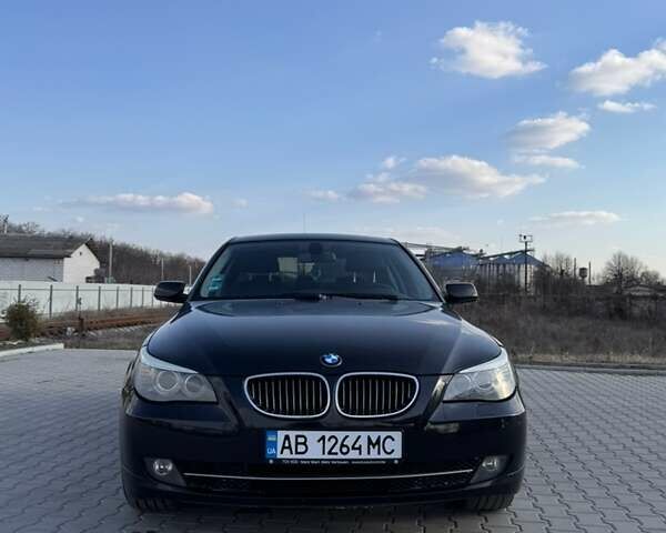 Черный БМВ 5 Серия, объемом двигателя 3 л и пробегом 300 тыс. км за 12000 $, фото 1 на Automoto.ua