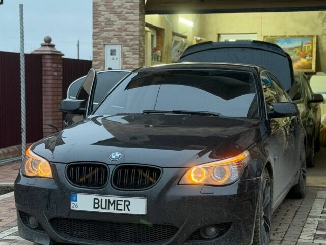 Чорний БМВ 5 Серія, об'ємом двигуна 3 л та пробігом 320 тис. км за 12500 $, фото 1 на Automoto.ua