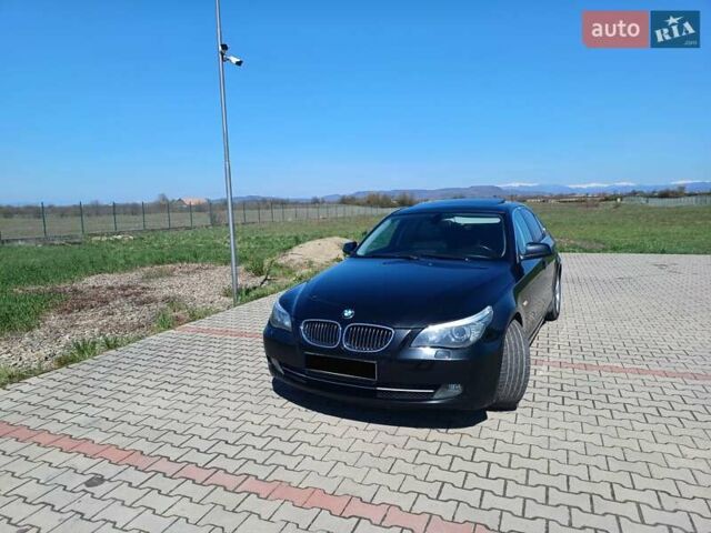 Черный БМВ 5 Серия, объемом двигателя 3 л и пробегом 240 тыс. км за 10500 $, фото 1 на Automoto.ua