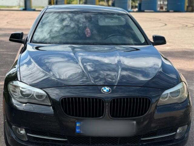 Чорний БМВ 5 Серія, об'ємом двигуна 3 л та пробігом 342 тис. км за 11199 $, фото 1 на Automoto.ua