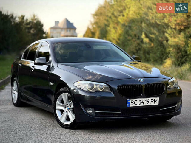 Чорний БМВ 5 Серія, об'ємом двигуна 3 л та пробігом 235 тис. км за 10550 $, фото 1 на Automoto.ua