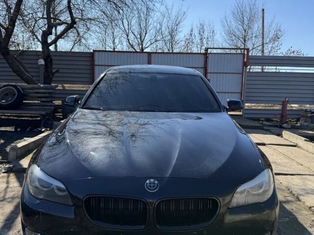 Черный БМВ 5 Серия, объемом двигателя 2.5 л и пробегом 199 тыс. км за 12700 $, фото 1 на Automoto.ua