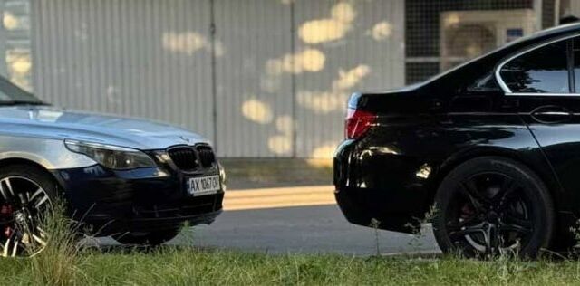 Черный БМВ 5 Серия, объемом двигателя 3 л и пробегом 344 тыс. км за 9000 $, фото 1 на Automoto.ua