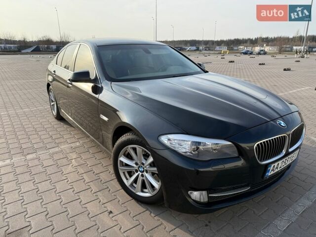 Черный БМВ 5 Серия, объемом двигателя 2.99 л и пробегом 280 тыс. км за 17000 $, фото 1 на Automoto.ua