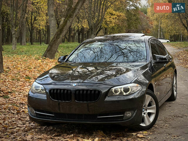 Черный БМВ 5 Серия, объемом двигателя 3 л и пробегом 276 тыс. км за 11000 $, фото 1 на Automoto.ua