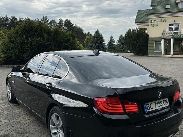 Чорний БМВ 5 Серія, об'ємом двигуна 3 л та пробігом 298 тис. км за 10970 $, фото 1 на Automoto.ua