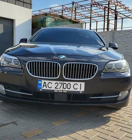 Черный БМВ 5 Серия, объемом двигателя 2 л и пробегом 262 тыс. км за 13600 $, фото 1 на Automoto.ua