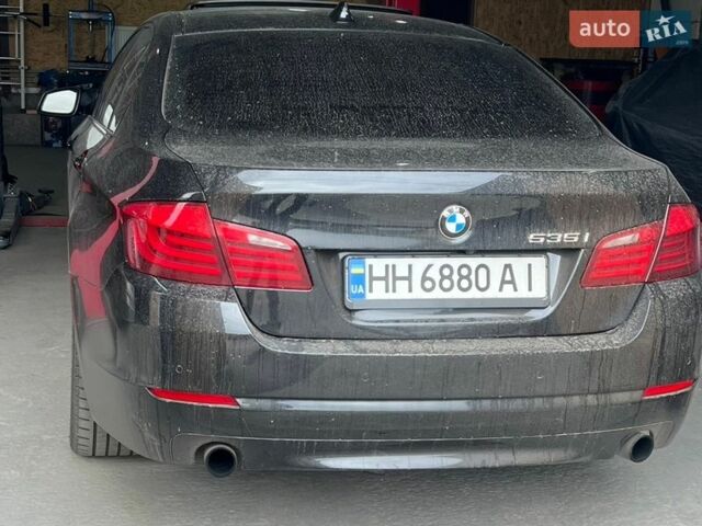 Чорний БМВ 5 Серія, об'ємом двигуна 2.99 л та пробігом 263 тис. км за 12500 $, фото 1 на Automoto.ua