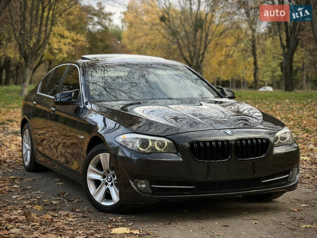 Чорний БМВ 5 Серія, об'ємом двигуна 3 л та пробігом 276 тис. км за 10999 $, фото 1 на Automoto.ua