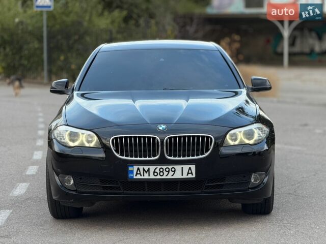 Чорний БМВ 5 Серія, об'ємом двигуна 2 л та пробігом 235 тис. км за 15500 $, фото 1 на Automoto.ua