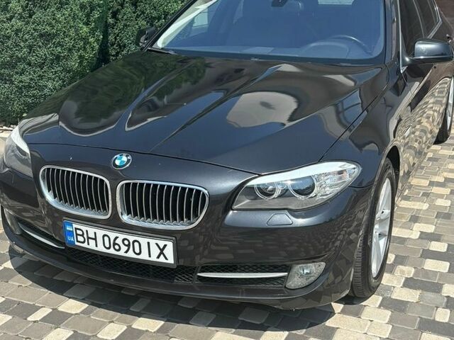 Чорний БМВ 5 Серія, об'ємом двигуна 3 л та пробігом 272 тис. км за 11500 $, фото 1 на Automoto.ua