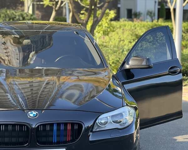 Черный БМВ 5 Серия, объемом двигателя 2.99 л и пробегом 180 тыс. км за 16000 $, фото 1 на Automoto.ua