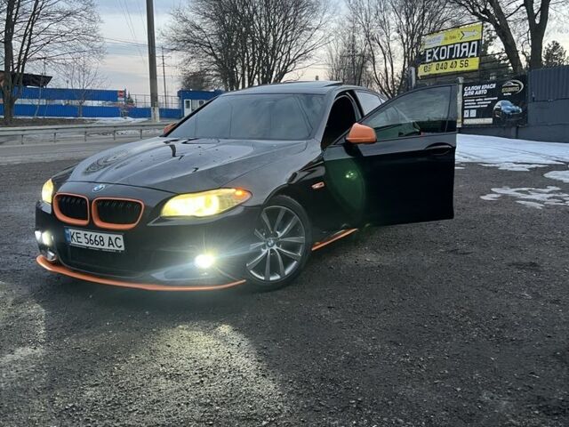 Черный БМВ 5 Серия, объемом двигателя 3 л и пробегом 238 тыс. км за 14000 $, фото 1 на Automoto.ua