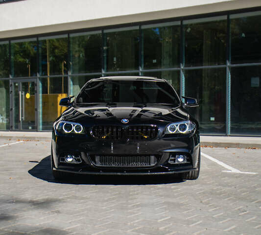 Чорний БМВ 5 Серія, об'ємом двигуна 2 л та пробігом 233 тис. км за 15200 $, фото 1 на Automoto.ua