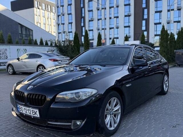 Черный БМВ 5 Серия, объемом двигателя 2 л и пробегом 310 тыс. км за 13500 $, фото 1 на Automoto.ua