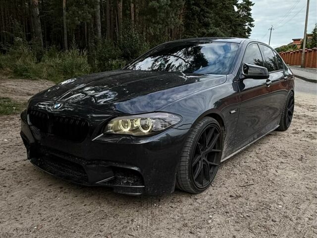 Чорний БМВ 5 Серія, об'ємом двигуна 3 л та пробігом 167 тис. км за 13700 $, фото 1 на Automoto.ua