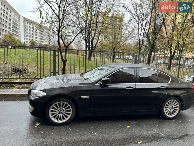 Черный БМВ 5 Серия, объемом двигателя 3 л и пробегом 246 тыс. км за 15400 $, фото 1 на Automoto.ua