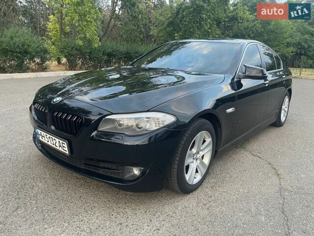 Чорний БМВ 5 Серія, об'ємом двигуна 2 л та пробігом 245 тис. км за 13000 $, фото 1 на Automoto.ua