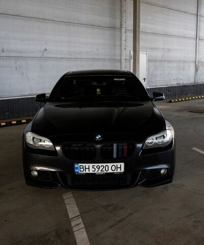 Черный БМВ 5 Серия, объемом двигателя 4.39 л и пробегом 152 тыс. км за 15649 $, фото 1 на Automoto.ua