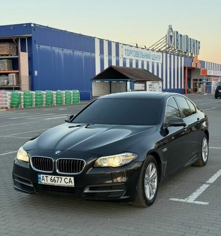Чорний БМВ 5 Серія, об'ємом двигуна 2 л та пробігом 278 тис. км за 12000 $, фото 1 на Automoto.ua