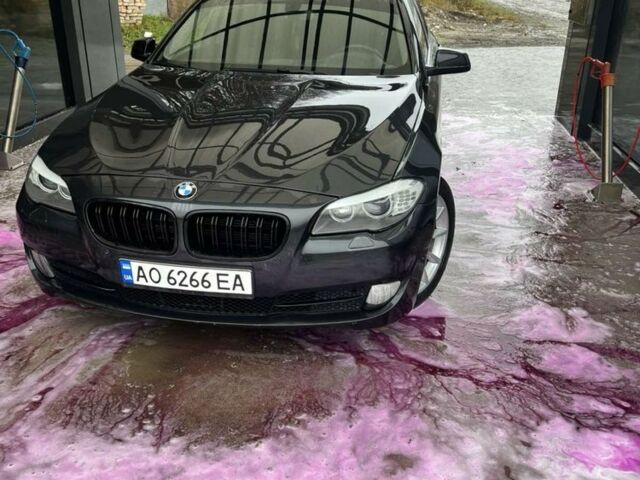 Черный БМВ 5 Серия, объемом двигателя 2 л и пробегом 235 тыс. км за 11000 $, фото 1 на Automoto.ua