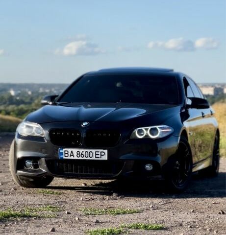 Черный БМВ 5 Серия, объемом двигателя 2 л и пробегом 241 тыс. км за 12500 $, фото 1 на Automoto.ua