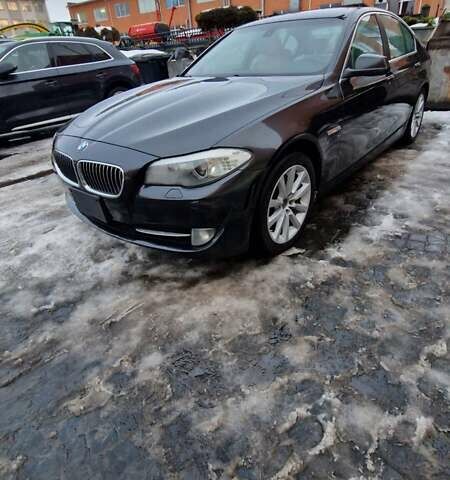 Черный БМВ 5 Серия, объемом двигателя 2 л и пробегом 225 тыс. км за 9500 $, фото 1 на Automoto.ua
