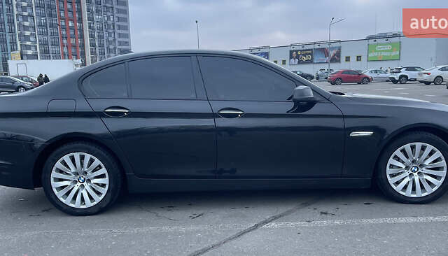 Черный БМВ 5 Серия, объемом двигателя 2 л и пробегом 236 тыс. км за 15000 $, фото 1 на Automoto.ua