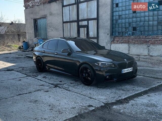 Черный БМВ 5 Серия, объемом двигателя 2 л и пробегом 300 тыс. км за 9800 $, фото 1 на Automoto.ua