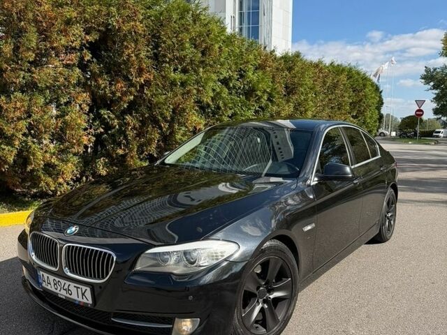Чорний БМВ 5 Серія, об'ємом двигуна 2 л та пробігом 208 тис. км за 10500 $, фото 1 на Automoto.ua