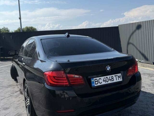 Чорний БМВ 5 Серія, об'ємом двигуна 2 л та пробігом 252 тис. км за 13500 $, фото 1 на Automoto.ua