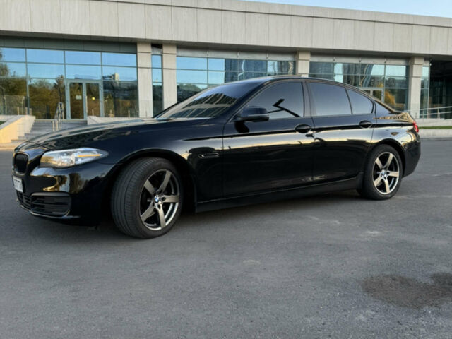 Чорний БМВ 5 Серія, об'ємом двигуна 2 л та пробігом 240 тис. км за 12400 $, фото 1 на Automoto.ua