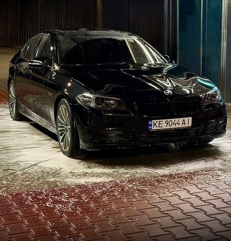 Черный БМВ 5 Серия, объемом двигателя 2 л и пробегом 142 тыс. км за 13900 $, фото 1 на Automoto.ua