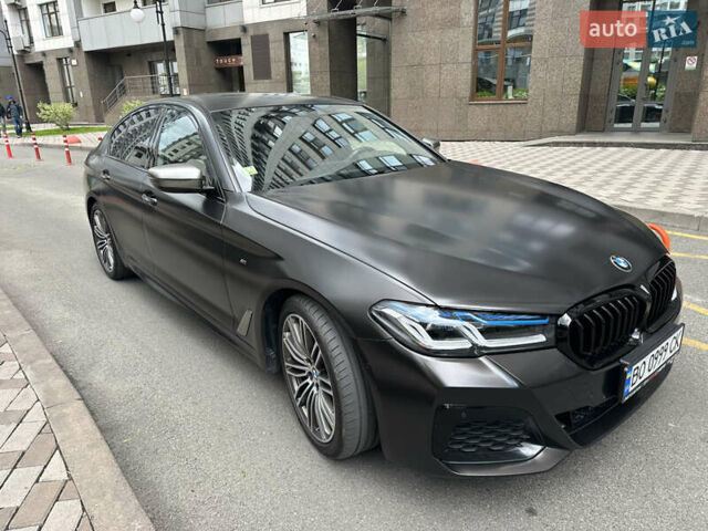 Чорний БМВ 5 Серія, об'ємом двигуна 3 л та пробігом 112 тис. км за 49999 $, фото 1 на Automoto.ua