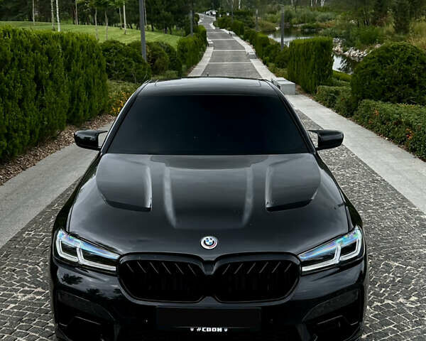 Черный БМВ 5 Серия, объемом двигателя 3 л и пробегом 130 тыс. км за 33333 $, фото 1 на Automoto.ua