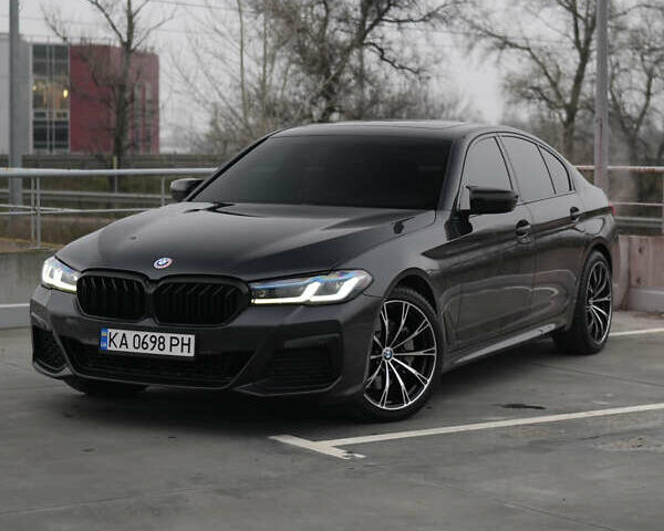 Чорний БМВ 5 Серія, об'ємом двигуна 2 л та пробігом 162 тис. км за 29999 $, фото 1 на Automoto.ua